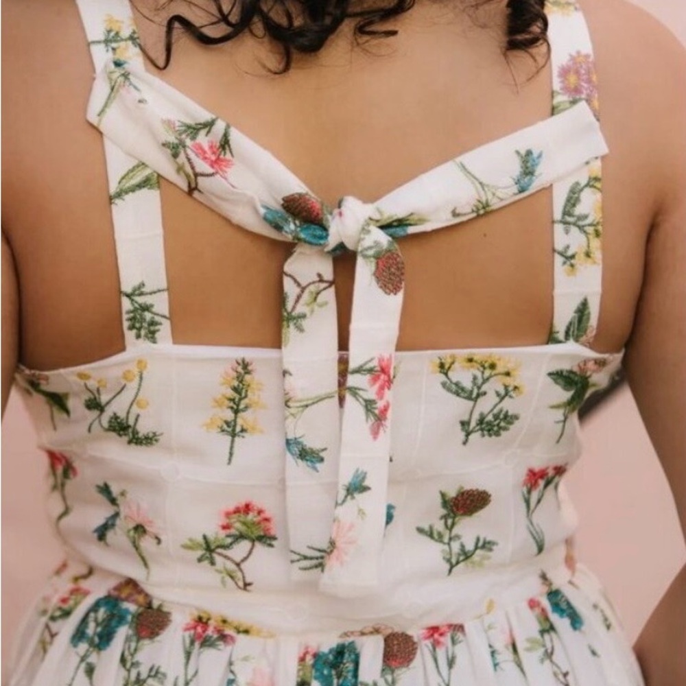 Ivy City Co Robyn Dress in Wildflower - Picture 2 of 5